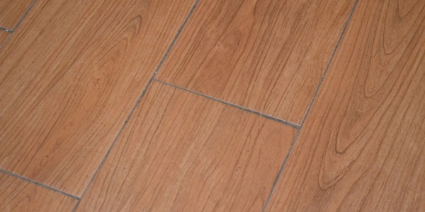 Piso SPC vs. laminado tradicional: ¿cuál conviene?